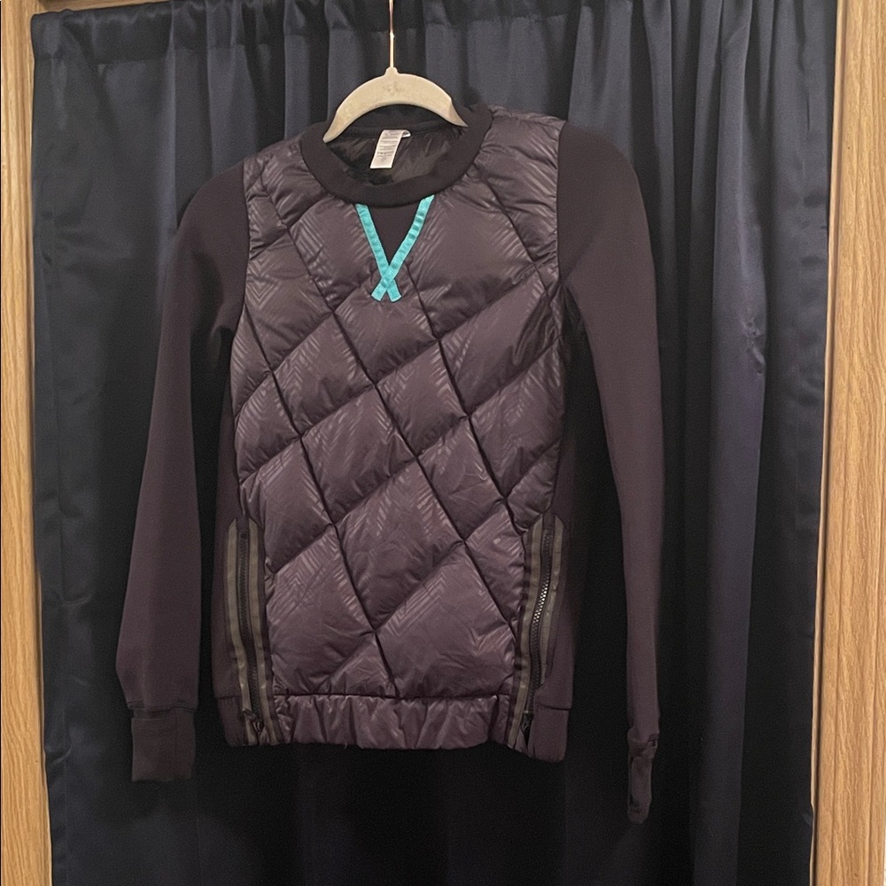 Girls Ivivva by Lululemon black size 12 crew neck pullover